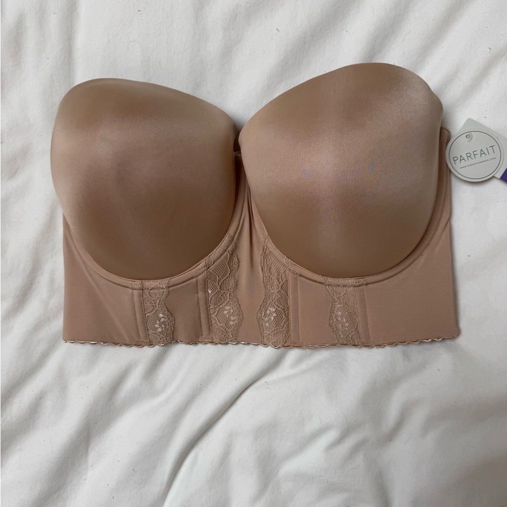Women's Nude Strapless Bra
